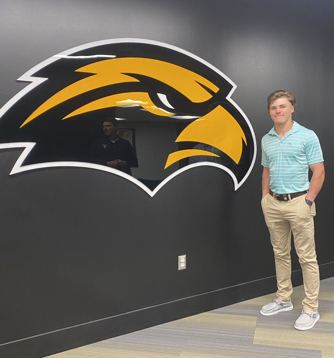 Eli Collins tweet media