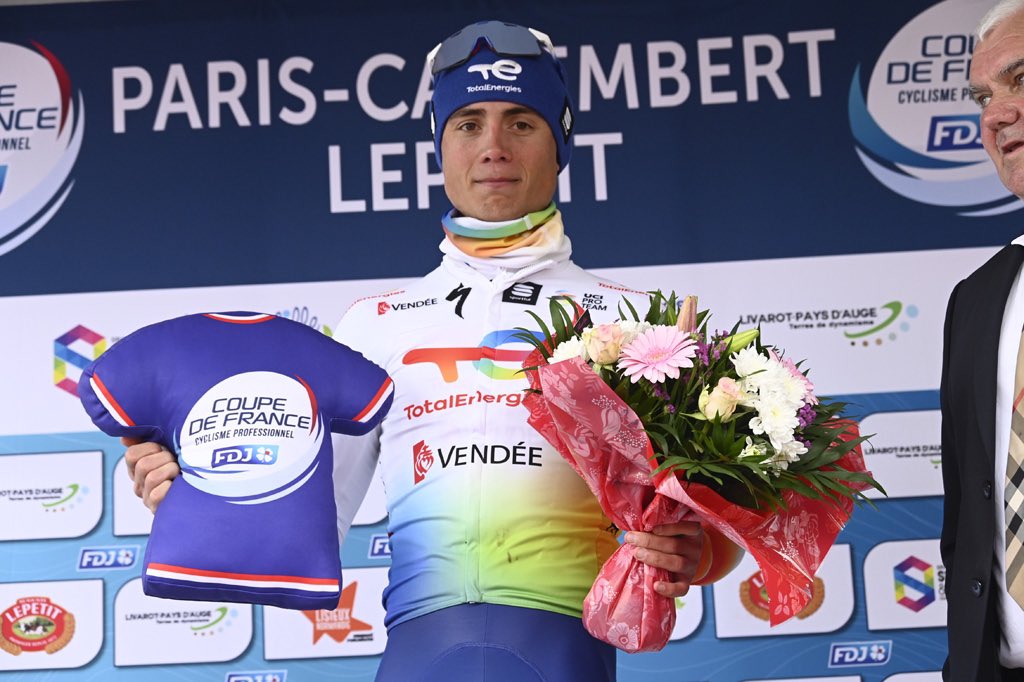 TeamTotalEnrg's tweet photo. Une nouvelle ligne à son palmarès. Sa 3e victoire chez les pros ! ✊

Avec ce succès mérité, Valentin Ferron prend la tête du classement de la Coupe de France ! Chapeau monsieur Ferron. #ParisCamembert 

📸 B.Bade/LNC https://t.co/4Lr82XG2K4