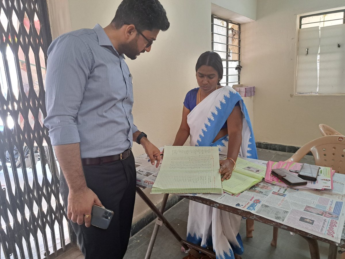 Today ACLB Sir visited the kanti velugu camp today @ alwal, machabollaram, ward 133, Had gone through all the op records , online updations ,snellens chart and spects deliveries to the patients . @AmoyKumarIAS @Collector_MDL