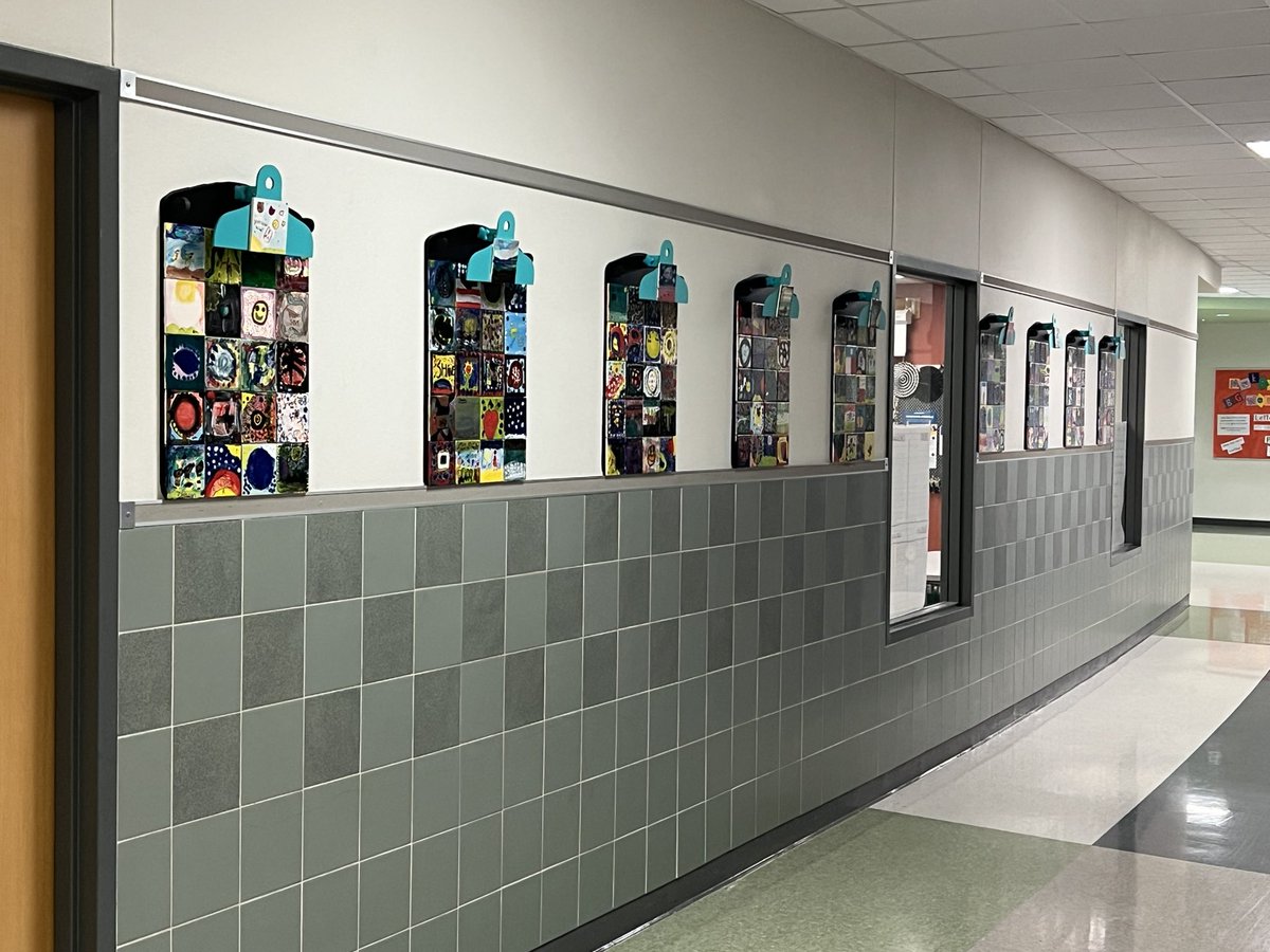 Norman_Rays's tweet image. #reaganrays No Place For Hate Legacy project is done and up around the school! Thank you @DeAnnaMartinRR and @RADartDep for all you did to make this happen. Thank you @ReaganRaysPTA for supporting this project! #1LISD