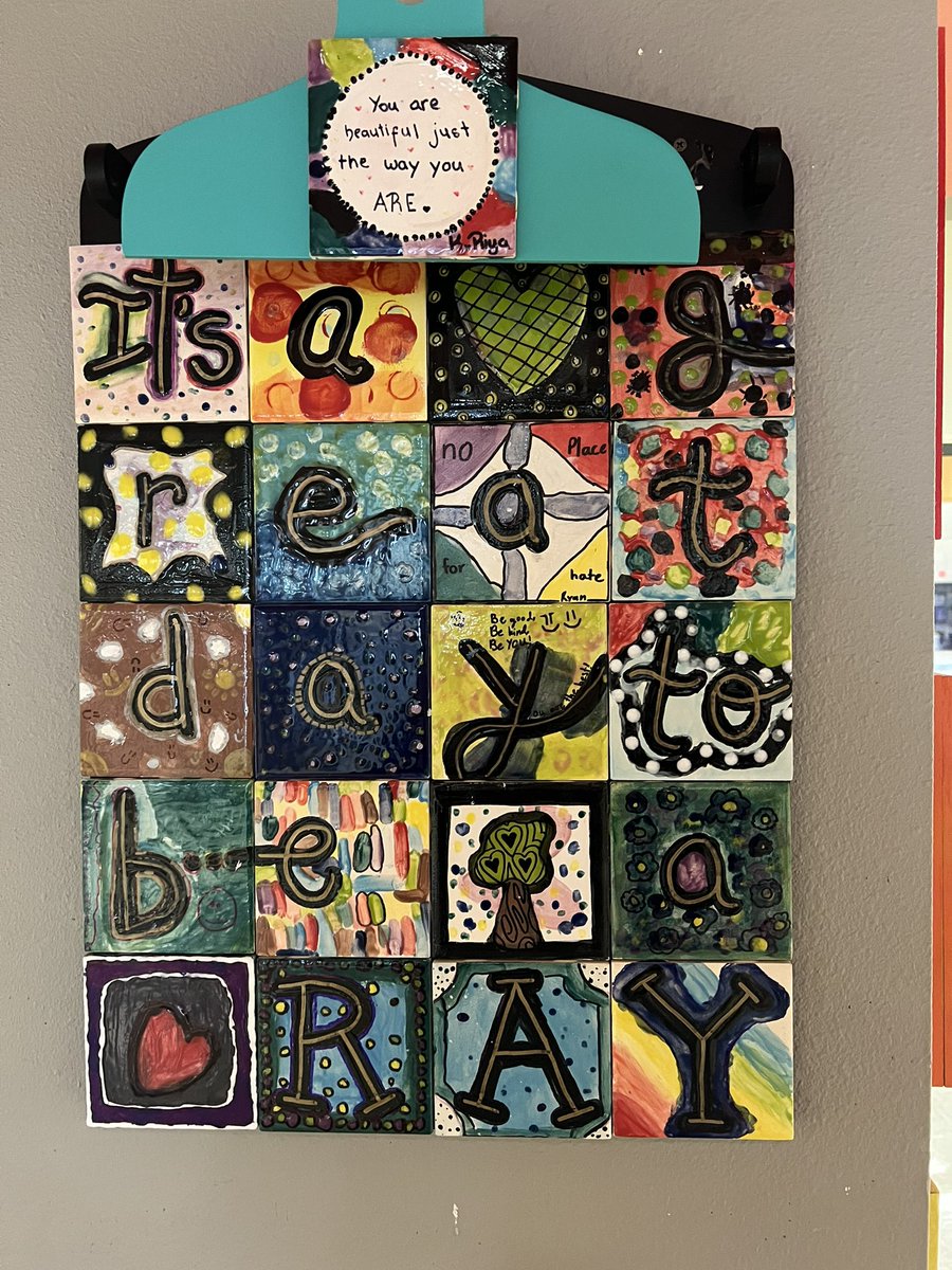 Norman_Rays's tweet image. #reaganrays No Place For Hate Legacy project is done and up around the school! Thank you @DeAnnaMartinRR and @RADartDep for all you did to make this happen. Thank you @ReaganRaysPTA for supporting this project! #1LISD