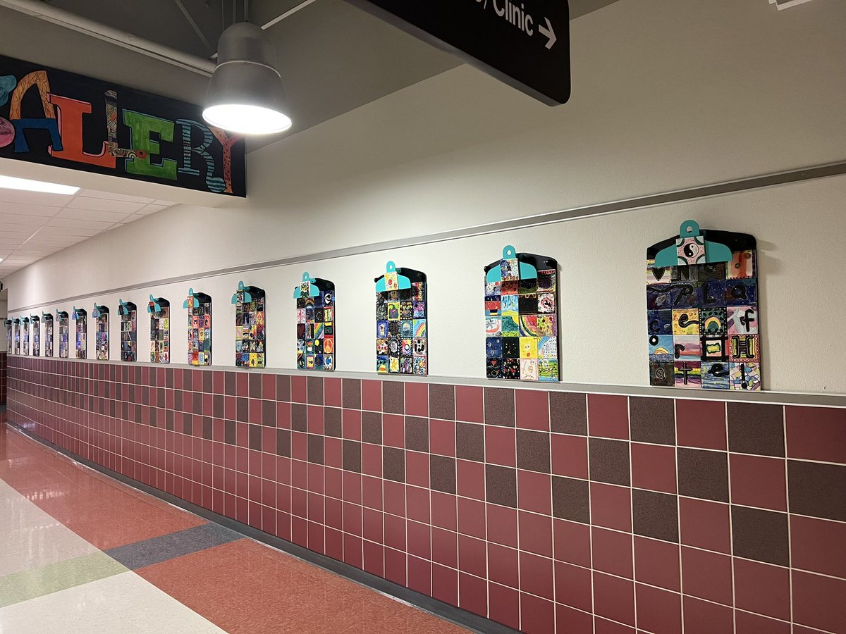 Norman_Rays's tweet image. #reaganrays No Place For Hate Legacy project is done and up around the school! Thank you @DeAnnaMartinRR and @RADartDep for all you did to make this happen. Thank you @ReaganRaysPTA for supporting this project! #1LISD