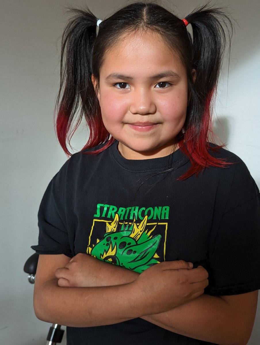 UnitedWay_BC's tweet photo. “I was really shy,” Linda says. But not anymore now that she attends #UnitedWayBC School's Out. Confidence and self-esteem are essential to ensuring every child can reach their full potential. Learn more and donate today at https://t.co/FJUSz6YyZF #HereForJoy #UWBC https://t.co/GG8LBs0qBK