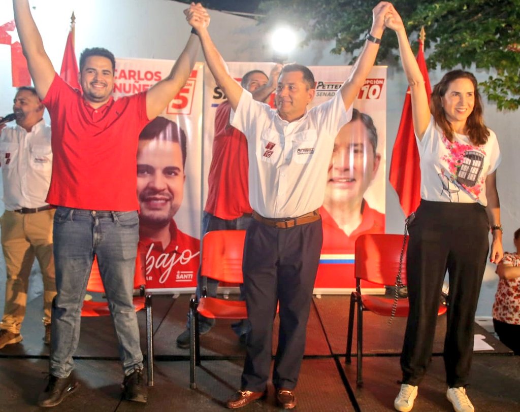 ANIBALCORO's tweet photo. Politikeando 🇵🇾🗳
Gran Encuentro con dirigentes del Departamento Central encabezado por el actual Diputado y candidato por la #Lista1 #Opción5 @canusapy, quien reafirmó su compromiso y apoyo al candidato a Senador #Opcion10 @luis_pettengill. https://t.co/O8n3cAlB4N