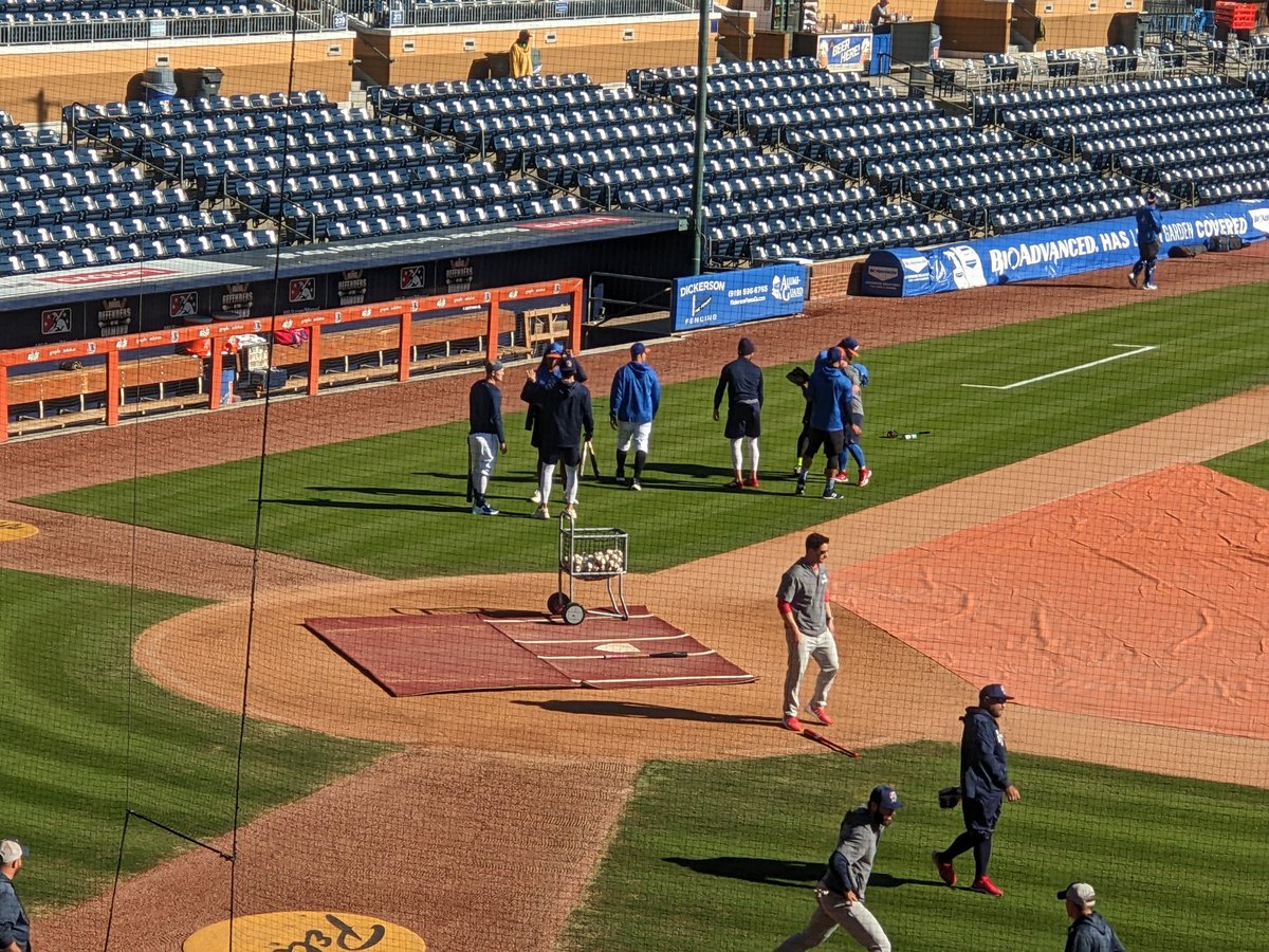 PatrickKinas's tweet photo. Quite a reunion 90m before series opener btw @DurhamBulls/@IronPigs

4 #Durham players from '22 #AAANationalChampionship team w/#LehighValley, + 2 others from previous yrs

#JimHaley,#BenBowden,#JordanQsar &amp; #JeremyWalker, + #CristopherSanchez ('19) &amp; #EstebanQuiroz ('21 title) https://t.co/LutxhleVye