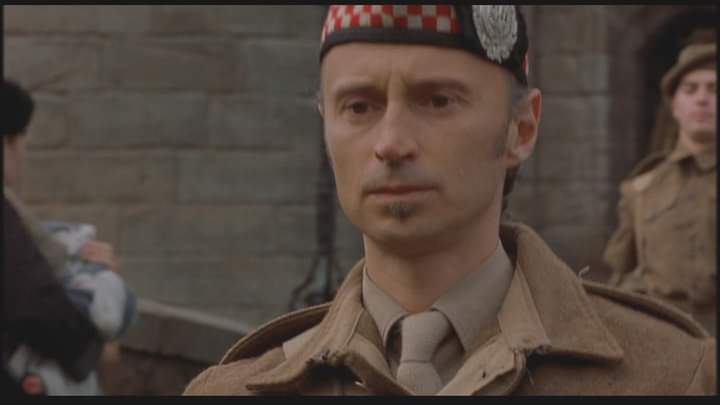 OhDearieMeesha's tweet photo. #robertcarlyle❤️🖤
#toendallwars
#myfavoriteguy https://t.co/dnBeI6lDu4