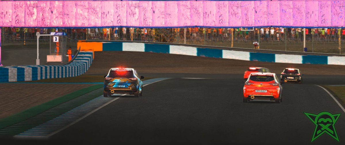 🥇¡ V I C T O R I A !🥇

Enorme 🥇 de <a href="/luismacayt/">luismartinez8</a> la conseguida ayer en la #2ºLVNE de <a href="/DriversparadeCb/">Drivers Parade Club</a> 

Pole + Win

P20 para <a href="/cocotrocox/">Rafa Dieguez</a> en una carrera más complicada ¡Vamos Dani!

¡Que alguien le diga a <a href="/luismacayt/">luismartinez8</a> que ya puede parar el coche!

<a href="/bremarz16/">Facundo E. Britos</a> espectacular 🇦🇷 😍🫶