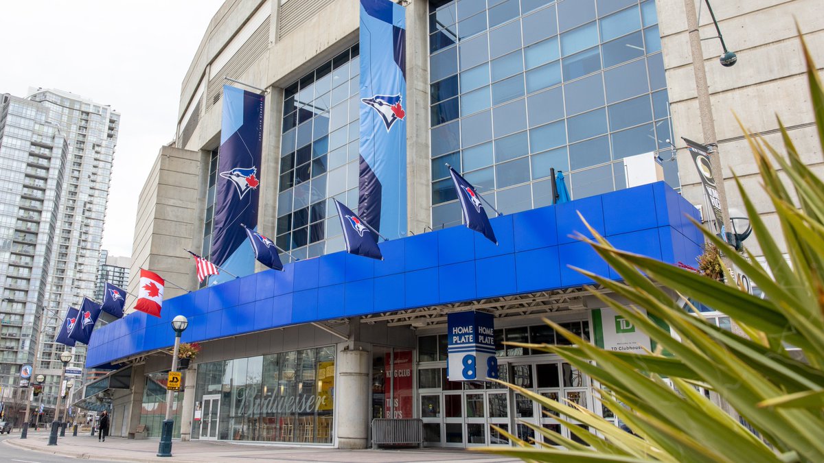 BlueJays's tweet photo. 📍Home 🇨🇦 

Gates open at 5pm ET 👋 https://t.co/LUBk3vzdd1