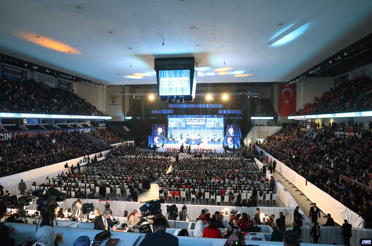 Partimizin Seçim Beyannamesi ve Milletvekili Aday Tanıtım Toplantısı kapsamında Cumhurbaşkanımız Sn. <a href="/RTErdogan/">Recep Tayyip Erdoğan</a>’ın hitaplarını dinledik.

Türkiye Yüzyılı vizyonumuza uygun hedefleri, milletimizden aldığımız güç ile hep birlikte inşa edeceğiz.

#DoğrusuAkParti