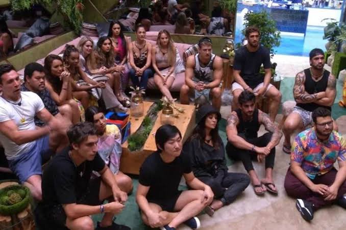 centralreality's tweet photo. 🚨PESQUISA: Qual o melhor BBB de todos os tempos? BBB 20 ou BBB 21? #BBB23 https://t.co/8GXuD7BtpD