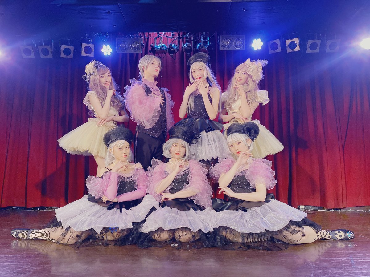 本日はColorpointe公演
「怪盗アンティークより愛を込めて」
にお越しいただき誠にありがとうございました🎩💫

怪盗アンティークの模倣犯、今頃どうしているでしょうか？

本日の感想、#カラポンアンティーク
にてお待ちしおります🦋

また、プラチナステラにてお逢いしましょう…🩰✨