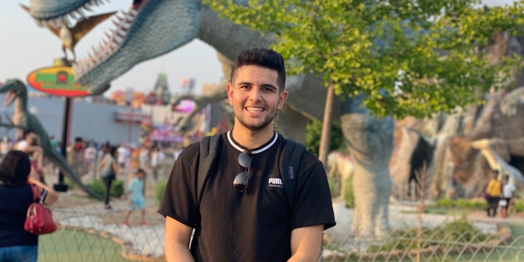 Meet Mohamed, a young man from our community who is on track to pay it forward. Check out his inspiring story of resilience and hope: ow.ly/oyLl50NFTOS #communityimpact #youthempowerment #payitforward