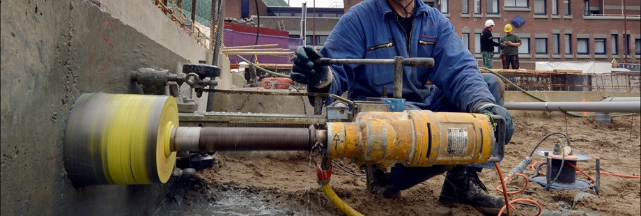 𝐃𝐚𝐭 𝐳𝐢𝐣𝐧 𝐦𝐢𝐣𝐧 𝐳𝐚𝐤𝐞𝐧 𝐧𝐢𝐞𝐭
‘Dat lijkt me een zaak van de aannemers,’ zei de directeur van een organisatie die vaak opdracht geeft voor bouwprojecten. We waren het niet eens. Lees de blog van Tamara Onos hier:
volandis.nl/actualiteit/ni…