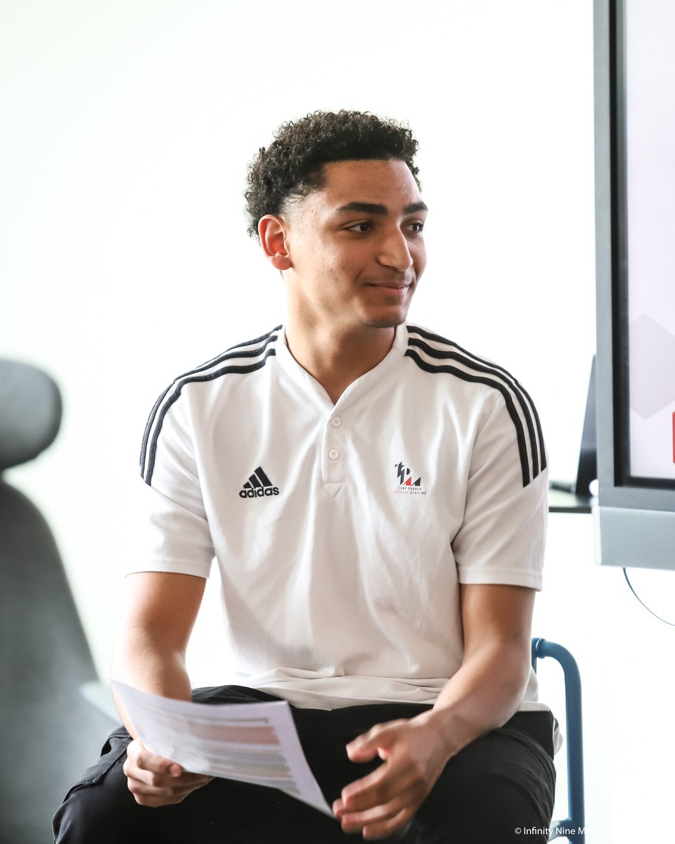 TP_A_A's tweet image. 𝑺𝒆𝒎𝒂𝒊𝒏𝒆 𝒕𝒉𝒆́𝒎𝒂𝒕𝒊𝒒𝒖𝒆, Jour 1

💬 Amaël Grivel, PDG de @ciril_group, était l'invité de cette nouvelle rencontre Parole de Passionnés, venu pour partager son expérience, son parcours et les clés qui ont permis la réussite de son entreprise !

#TPAA