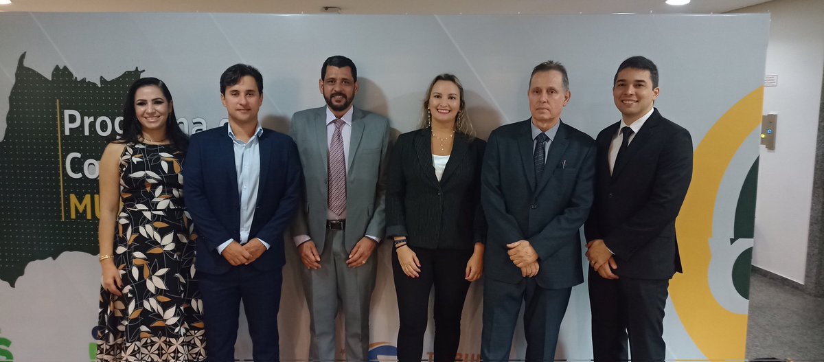 tcmgooficial's tweet photo. Promovendo cooperação Estado-Municípios p/ gestão pública ética e legal, #TCMGO, #CGE & #FGM realizam curso de capacitação em Compliance Público p/ gestores municipais. Abertura acontece hoje no Auditório Mauro Borges, Palácio Pedro Ludovico Teixeira. https://t.co/0lUDRlOj1U