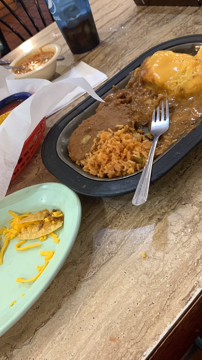 It’s been 35+ years since I’ve eaten at a Panchos Mexican Buffet. 🤢 Well, at least the Dr Pepper was good.