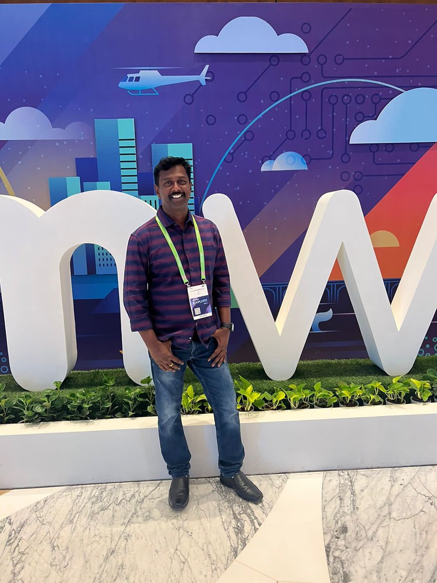 vijayakumar0328's tweet photo. #vmwareexploreindia the day 1 went very well and happy to meet lot of known folks in the event including customers/partners /friends. #awesome experience excited,when someone come in the crowed and say , hey I know you :) it’s a difference feel and experience to meet face to face https://t.co/OMbXvCs9zW