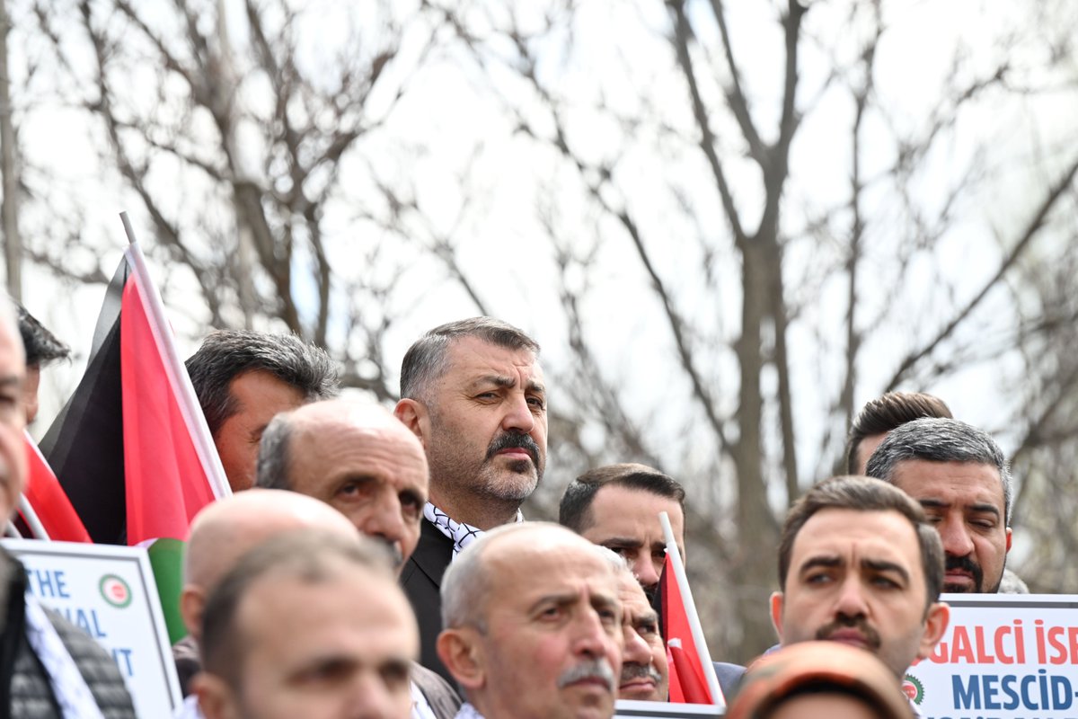 hizmetissendika's tweet photo. HAK-İŞ’TEN İSRAİL BÜYÜKELÇİLİĞİ ÖNÜNDE KINAMA EYLEMİ

Ayrıntılar👇
https://t.co/3rqhHBvZSh https://t.co/rBqvM6peBO
