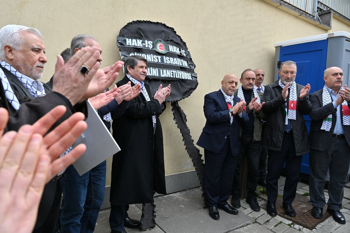 hizmetissendika's tweet photo. HAK-İŞ’TEN İSRAİL BÜYÜKELÇİLİĞİ ÖNÜNDE KINAMA EYLEMİ

Ayrıntılar👇
https://t.co/3rqhHBvZSh https://t.co/rBqvM6peBO