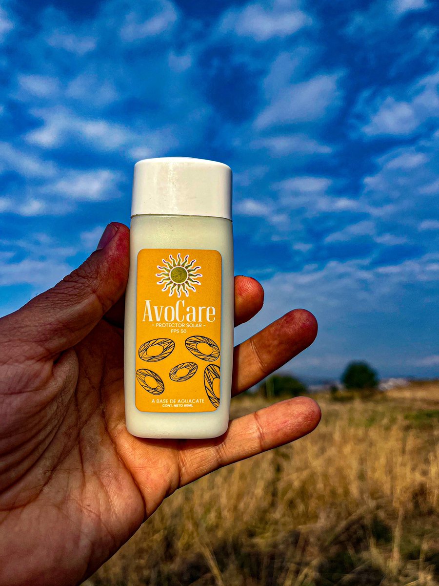 HuertaDorada's tweet photo. Protector Solar y sus beneficios. 

•Uno de los principales motivos por los que debes utilizar protector solar a diario es porque ayuda a prevenir el cáncer de piel.
•Retrasar el envejecimiento.
•Evita las manchas. https://t.co/yZSANFgdYI