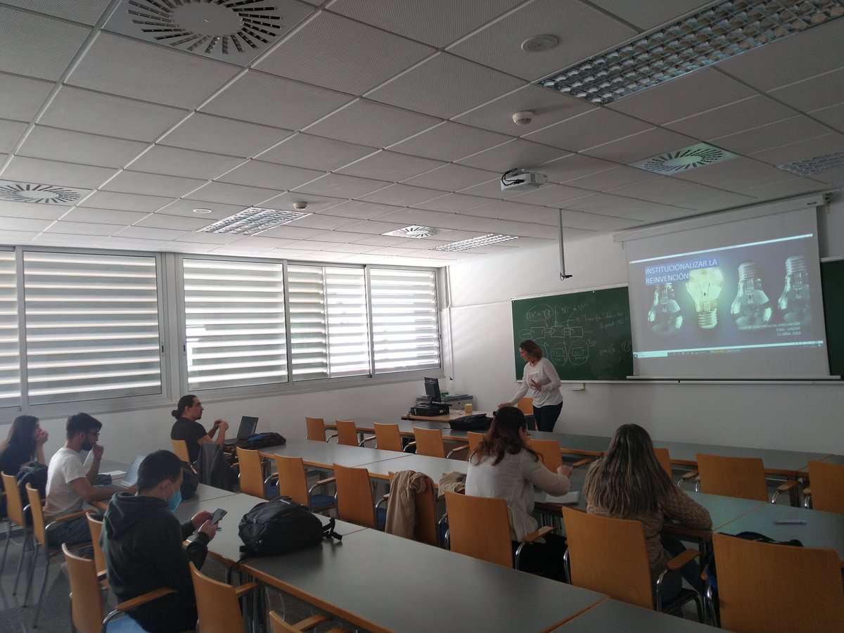 Hoy <a href="/MoretRocio/">Rocio Alvarez Moret</a> de <a href="/Inycom/">INYCOM</a> nos habla de la #innovacion y gestión del cambio en las organizaciones

innovacion.unizar.es
#muiiz

<a href="/EINAunizar/">EINA Unizar</a>