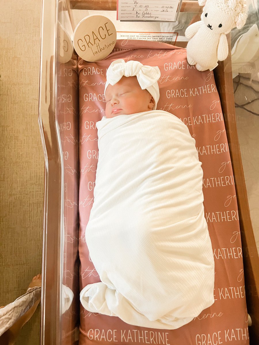 kt_dowson's tweet photo. Grace Katherine made her appearance into this world, yesterday, April 10th at 10:42am. 8lbs 5oz and 20.5 inches of perfection 🥰 God is SO GOOD!!! She is so sweet. We are all doing well &amp; Claire can’t get enough of her. @DowsonAdam https://t.co/USSaQoGXy7