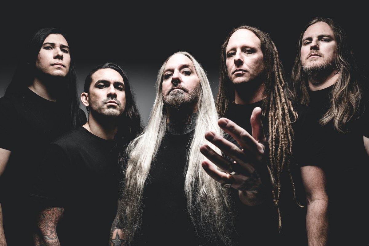 Groove Metal Legends @devildriver Release Charging New Track If Blood is Life. New Album Due Out May 12th via @NapalmRecords Watch the music video for If Blood is Life youtube.com/watch?v=YkbPhY…