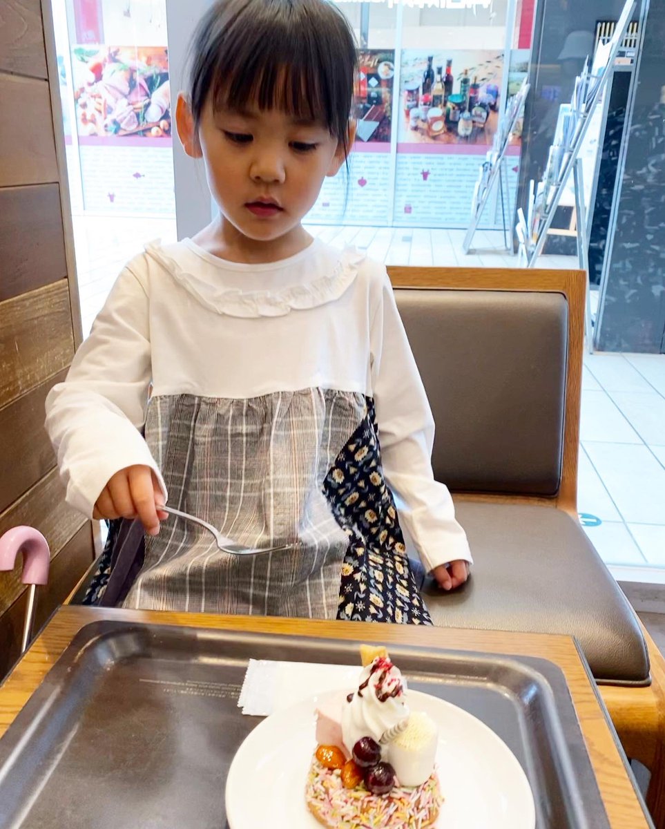 MasakiHayamizu's tweet image. 4月9日に娘の稀子が4歳になりました🌸

誕生日2日前から高熱を出しましたが当日はなんとか下り無事誕生日を迎えました😌

赤ちゃんの時よりもだいぶとシュッとしてきましたが相変わらず大きいです🤣

今後ともよろしくお願いします👍

#稀子
#きこ
#kico
#4歳
#誕生日
#4月9日
#107cm
#19kg