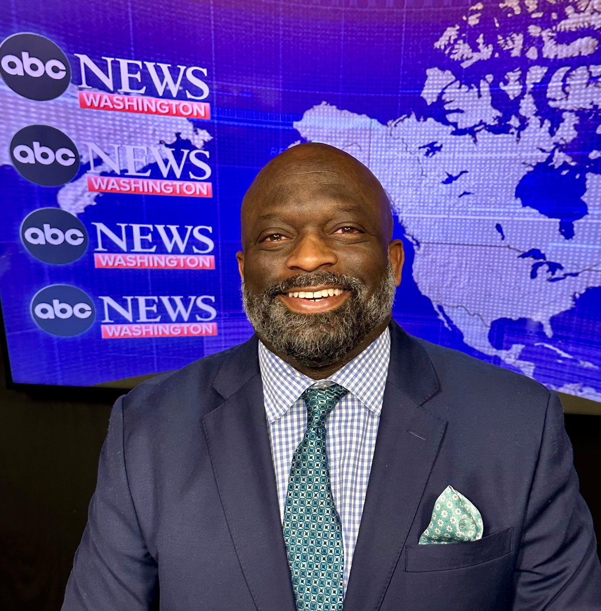We're celebrating the announcement of the newest producer at ABC News in Washington <a href="/jpballoujourn1/">Jeffrey Ballou</a> whose 2+2 <a href="/penn_state/">Penn State</a> journey started on our campus.  Congratulations, Jeff! #WeAre #PennState #PennStateGreaterAllegheny  📸: Jeffrey Ballou