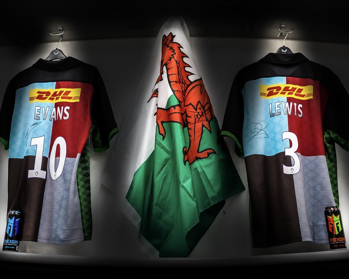 Harlequins's tweet photo. Take notice of these two 👀🔜

@jaaaarod 🤝 @dillon3_

#COYQ https://t.co/OoDx1Q8srv