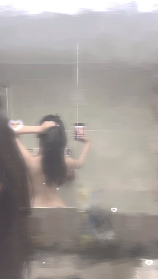 같이 씻다가 따먹어줘 #섹트 #일탈 #맘눌뎀