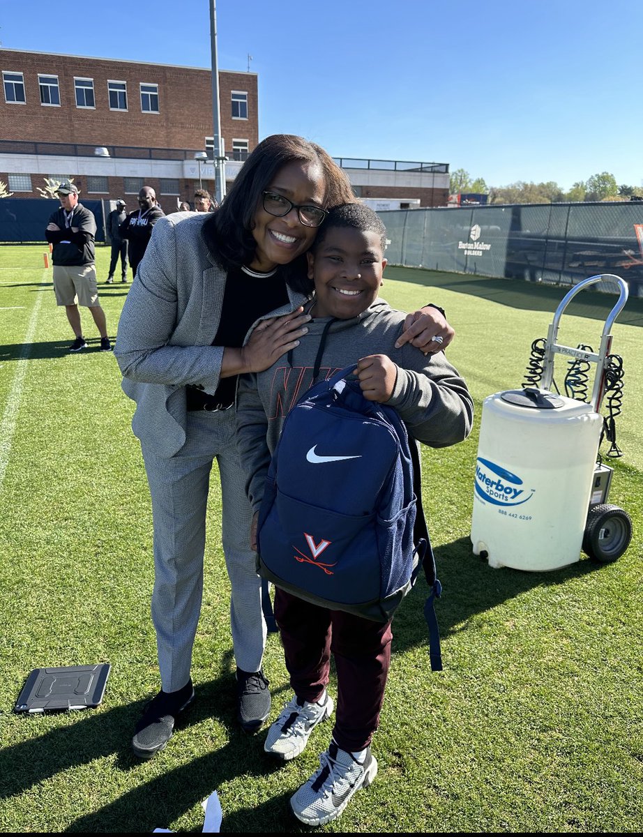 Deuce is having the time of his life! Hanging at football practice with his big brother! Thank you, Carla for all that you do! #thankyouFATHER #Blessed #UVA #Deuce #ironMike #7 1•15•41🕊️