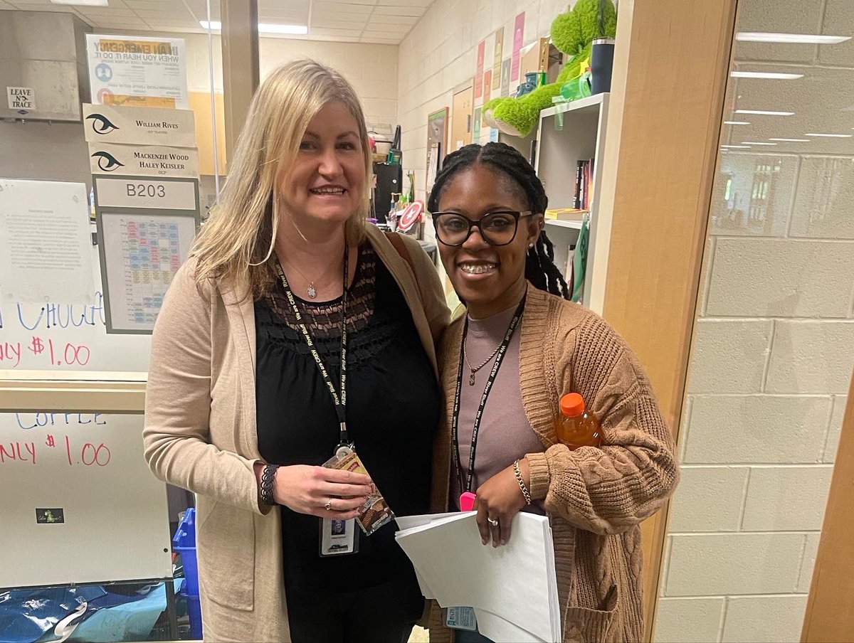 JacobSmith61's tweet photo. We couldn't do it without you! The paraprofessionals (Gator-Aides) @RBHSGators are an essential part of our school community, and we appreciate everything you do to support our students and teachers. Too many picture all! #TeamworkMakesTheDreamWork #ParaEducators #ParaPros #ParaPower #InclusiveEducation #SpecialEducation #EducationSupport #TeachingAssistants #ClassroomAssistants #TeacherSupport #EducationAssistants #EducationAdvocate #EducationEquity #EmpoweringEducation #ParaCommunity #DECADEatRB