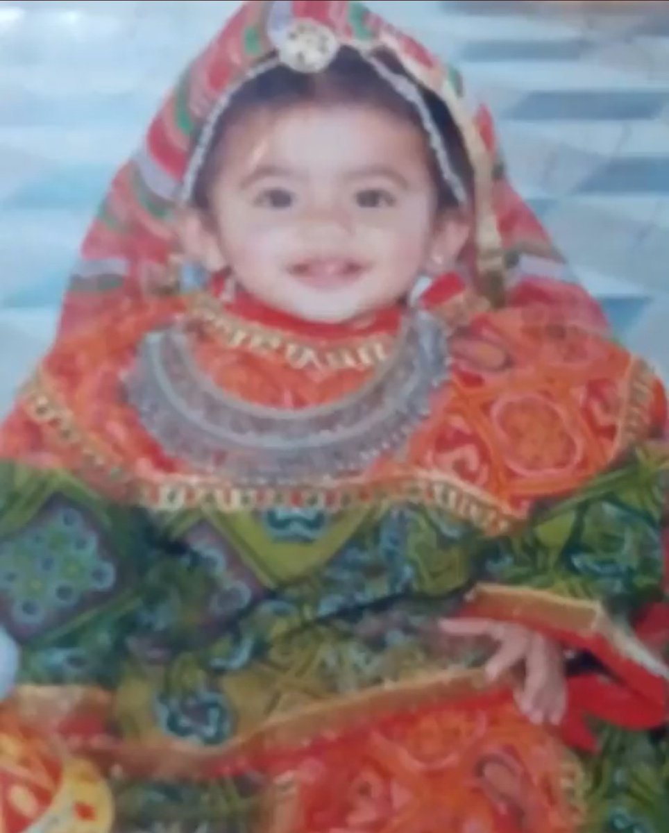 ─  #HellyShah 💌✨