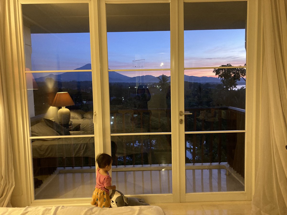 CDAnnelies's tweet photo. 🌅 https://t.co/V9SLh55F5D