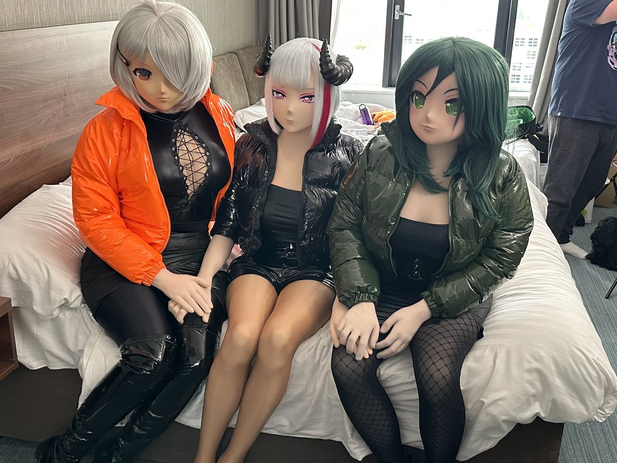 I finally was able to to be apart of a UK Kig meet and it was very fun and I’m glad to be apart of it 😊❤️