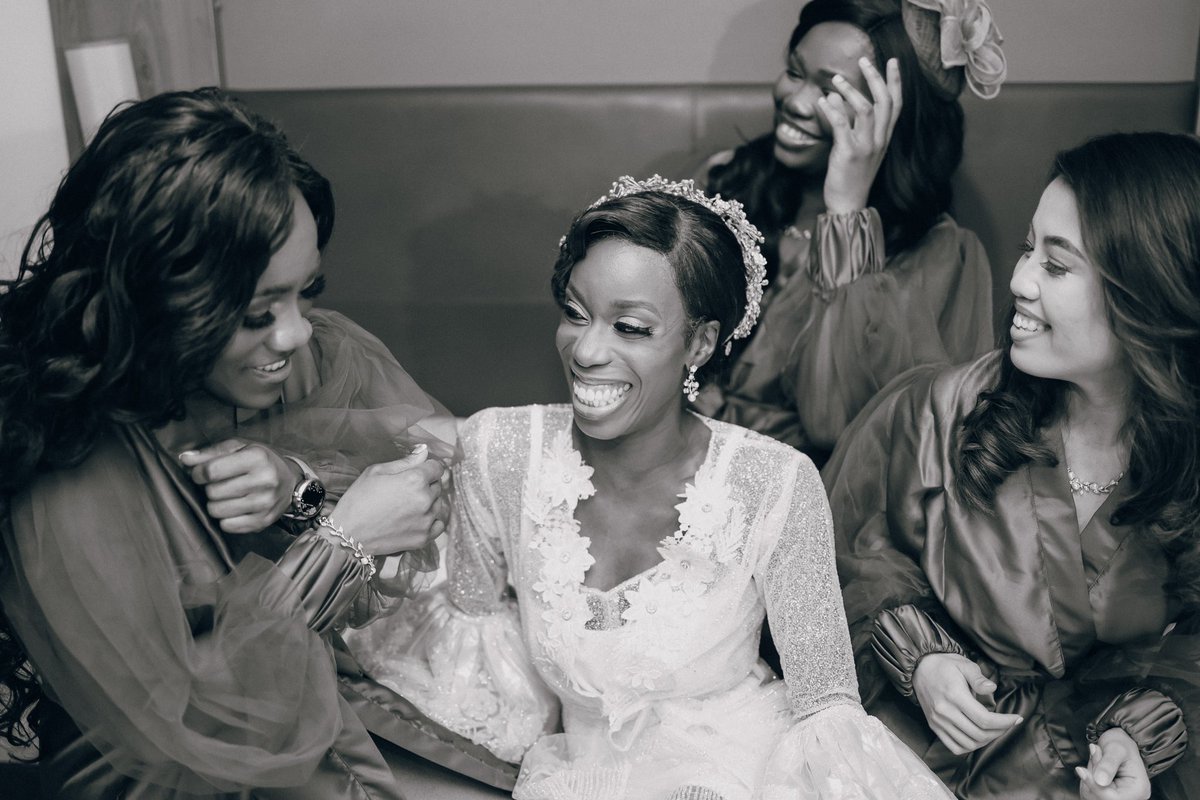 iamseyii's tweet photo. Pure joy and laughter with our radiant bride and her bridesmaids 📸💍✨ 

Let IAMSEYII Photography preserve your special day's happiness! 
#WeddingPhotography #LondonPhotographer #WeddingMoments #IAMSEYII https://t.co/ZQInSU2s6t