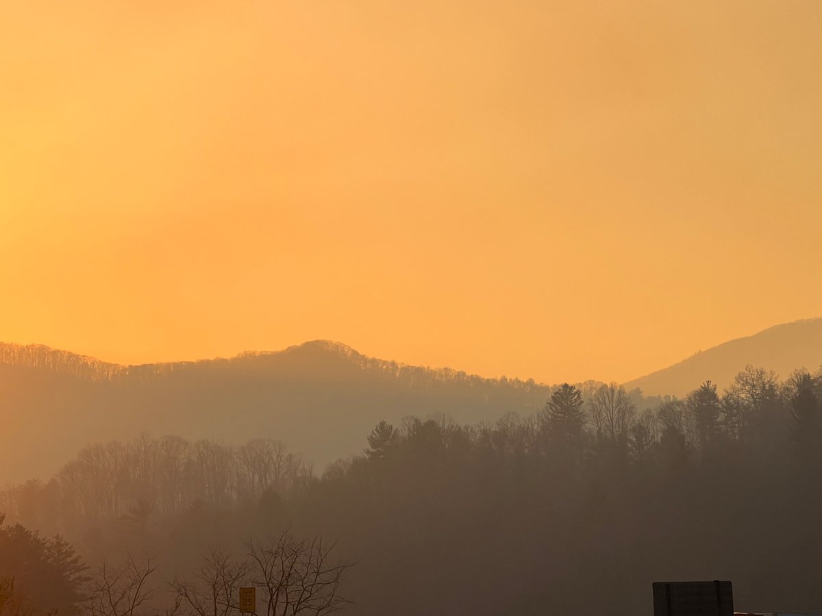 @airbnb falsely advertises their insurance policy. Our rental was covered in smoke from nearby wildfire, we couldn’t breath, my partner has asthma, her life was at risk, we had to leave as soon as we arrived. We paid for insurance that said it covered wildfires, but they lied.