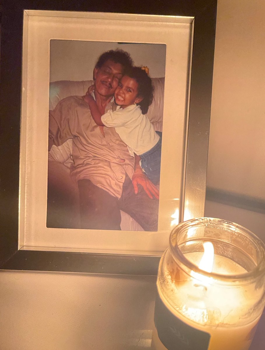almartinez03's tweet photo. Y los recuerdos no me alcanza pero me mantienen viva 💔🥺🤍🕊 https://t.co/inorXpAkmb