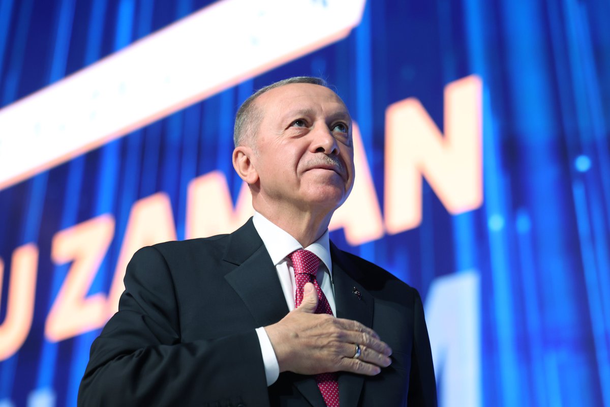 osmannazlier's tweet photo. Cumhurbaşkanımız @RTErdogan’ın dediği gibi: İnşallah 14 Mayıs'ta Türkiye Yüzyılı şafağını beraberce başlatacağız.

Ankara’da gerçekleştirilen Seçim Beyannamesi ve Milletvekili Aday Tanıtım Toplantımız ülkemizin ve milletimizin aydınlık yarınlarına hayırlı olsun.

 #DoğrusuAkParti https://t.co/LliCvux25Q