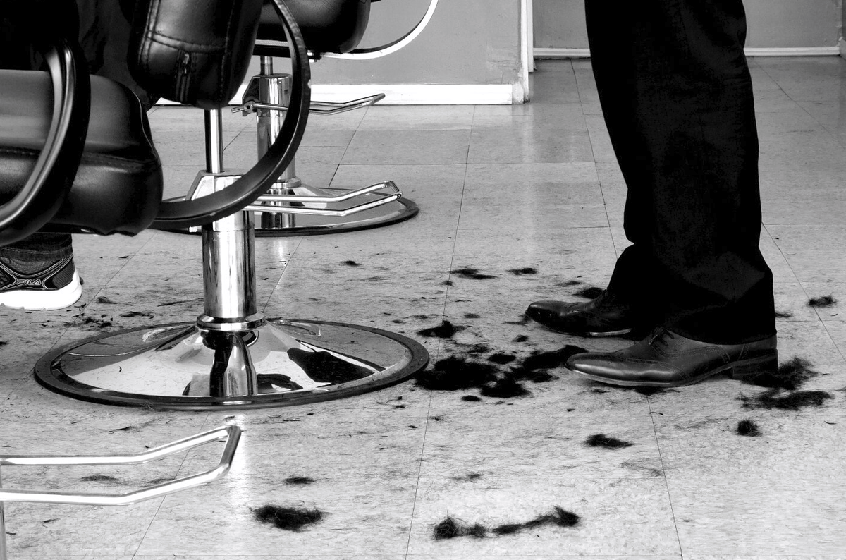 visuniformity's tweet photo. Ali the Barber
•
#highcontrast #blackandwhite #bnw #blackandwhitephotography #blackandwhitephoto #nofilter #NYC #urbanphotography #urbancanyon #dark #clock #people #hair #barber #visualuniformity https://t.co/DxodJ3gZQM