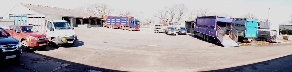 Proud to be FCN volunteer @ Colchester Stock Market (only weekly stock market in EA)
Giving away #WoolandWellness hats 2 farmers
Hats went 2 Essex, Suffolk, Norfolk and Cambridge
Many thanks 2 Tolleshunt d’Arcy knitters giving the hats
<a href="/NorfolkFCN/">FCN Norfolk</a>
<a href="/FCNSuffolk/">FCNSuffolk</a>
<a href="/EssexYFC/">Essex Young Farmers</a>
<a href="/FCN_North/">FCN NORTH</a>