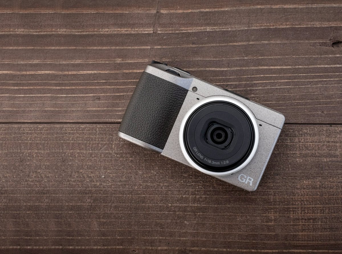 stupidDOPE's tweet photo. If you’re a photography enthusiast looking for a stylish and portable camera that can deliver high-quality results, you may want to check out the Ricoh GR III Diary Edition. This…
The post Ricoh Updates their Iconic GR… https://t.co/zmplckNuge #Cameras #Latest #APSCsensor https://t.co/Xam5QiXVl3