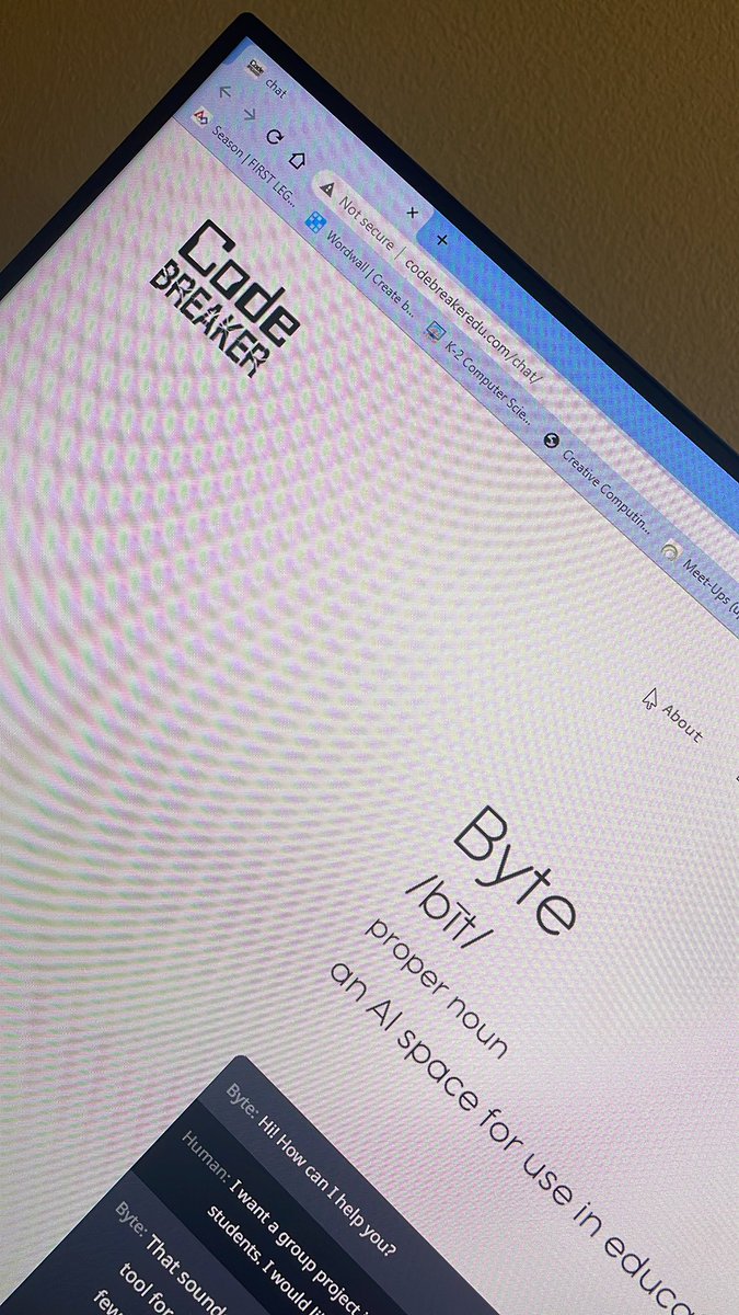 Julie Snyder tweet media