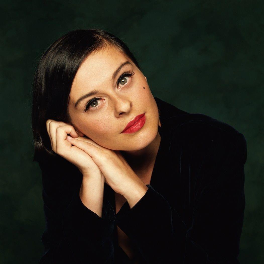 Happy Birthday Lisa Stansfield  4/11 