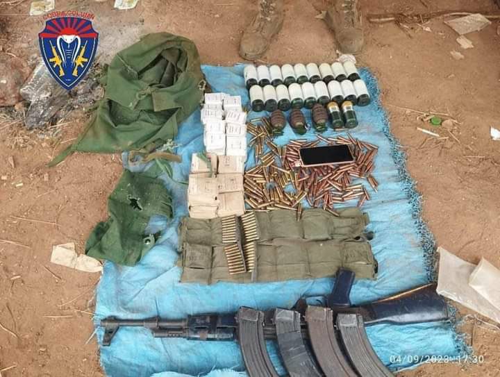 Luyui6's tweet photo. According to Cobra Column, 3 resistance fighters lost their lives in the 6 consecutive days of fighting from Apr 4 to Apr 9 in Kayin State's Myawaddy tsp. 

#HelpMyanmarIDPs #2023Apr11Coup #WhatsHappeningInMyanmar https://t.co/tE3SGKnohr