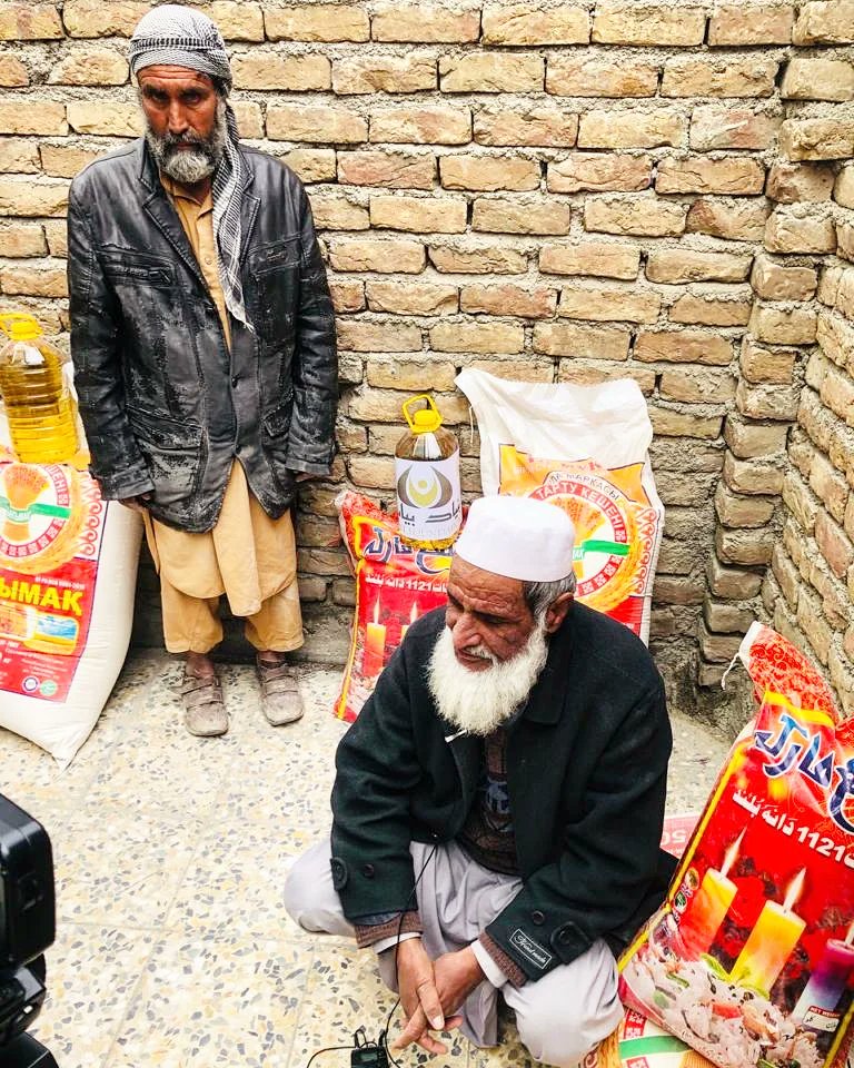 bayatfoundation's tweet photo. Bayat Foundation Ramadan Distributions continued in the 13th District of Kabul City. Rice, flour, and oil were distributed to 120 families. https://t.co/oInW3kL0aG