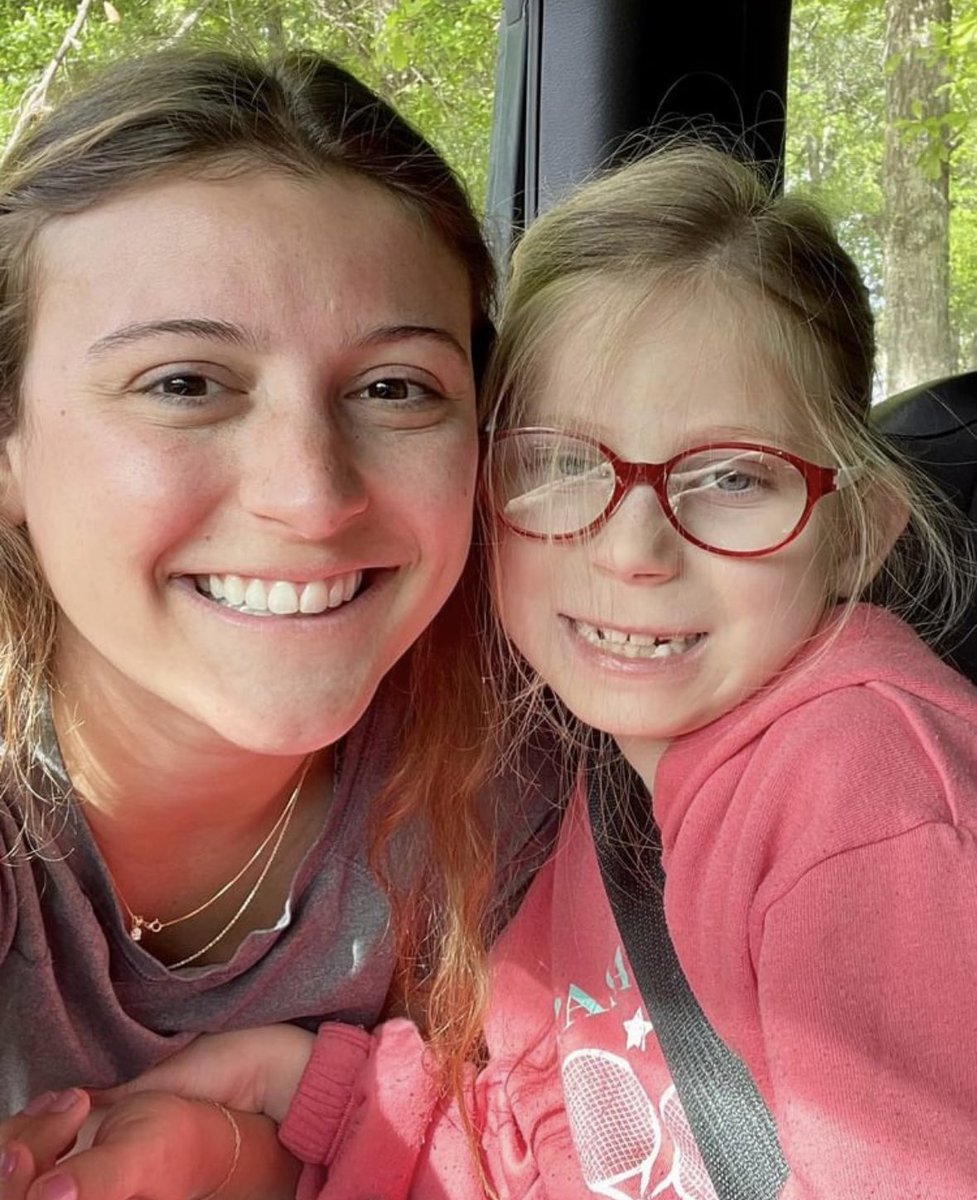 Nora has absolutely loved working with FMU #SLP graduate student, Summer, since their very first session together. During their last session today, Nora shouted “wait miss Summer! Come take a picture 📸 before we go!”

#SproutitOut #francismarionuniversity #slptobe  #speech