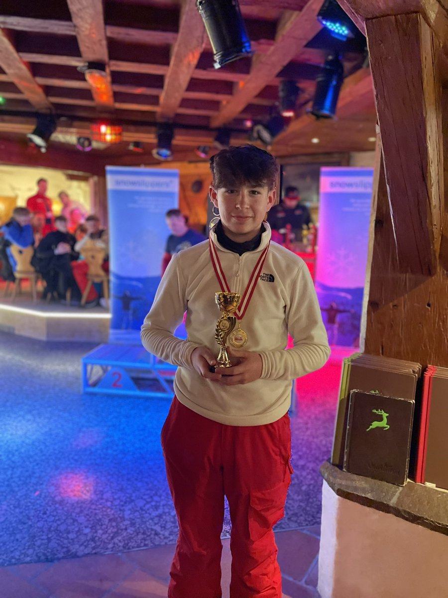 Da iawn Cian! Y sgiwr cyflymaf o’r holl ddechreuwyr!! 🥇⛷️💨