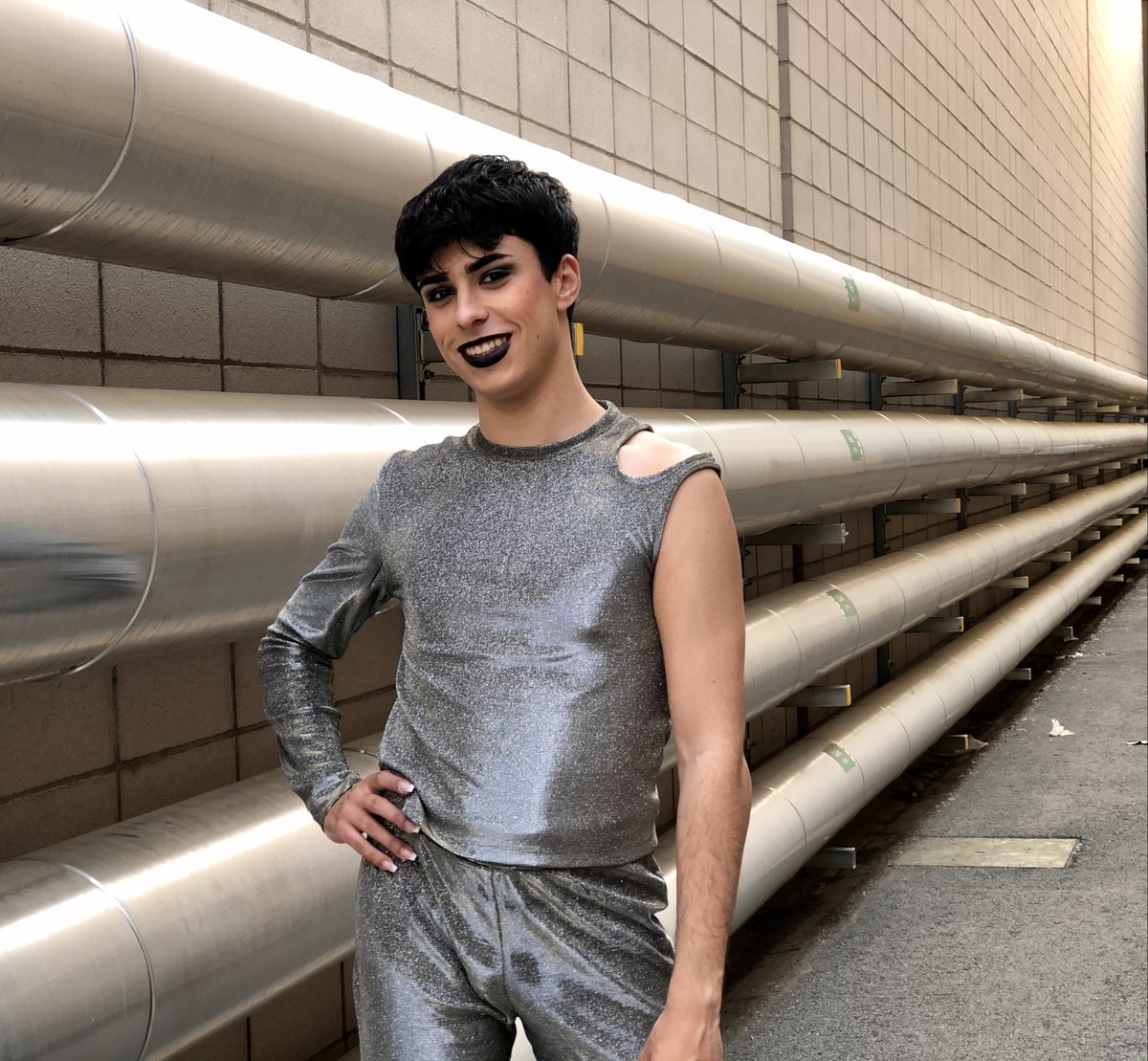 RTVECatalunya's tweet image. 📍 Avui a @Puntsdevista 

🎮 Videojocs amb @Oriludic i teatre amb @TortosaMiriam
Reportatge sobre l'orquestra Orthemis, #Carpanta, @Lau_Ferrero. Actuacions de @thefeliuettes
interpretaran #Akelarre i en @joanliano_0 ens presenta #Ara 
 
⏰18:45h @La2_tve Amb @taniasarrias